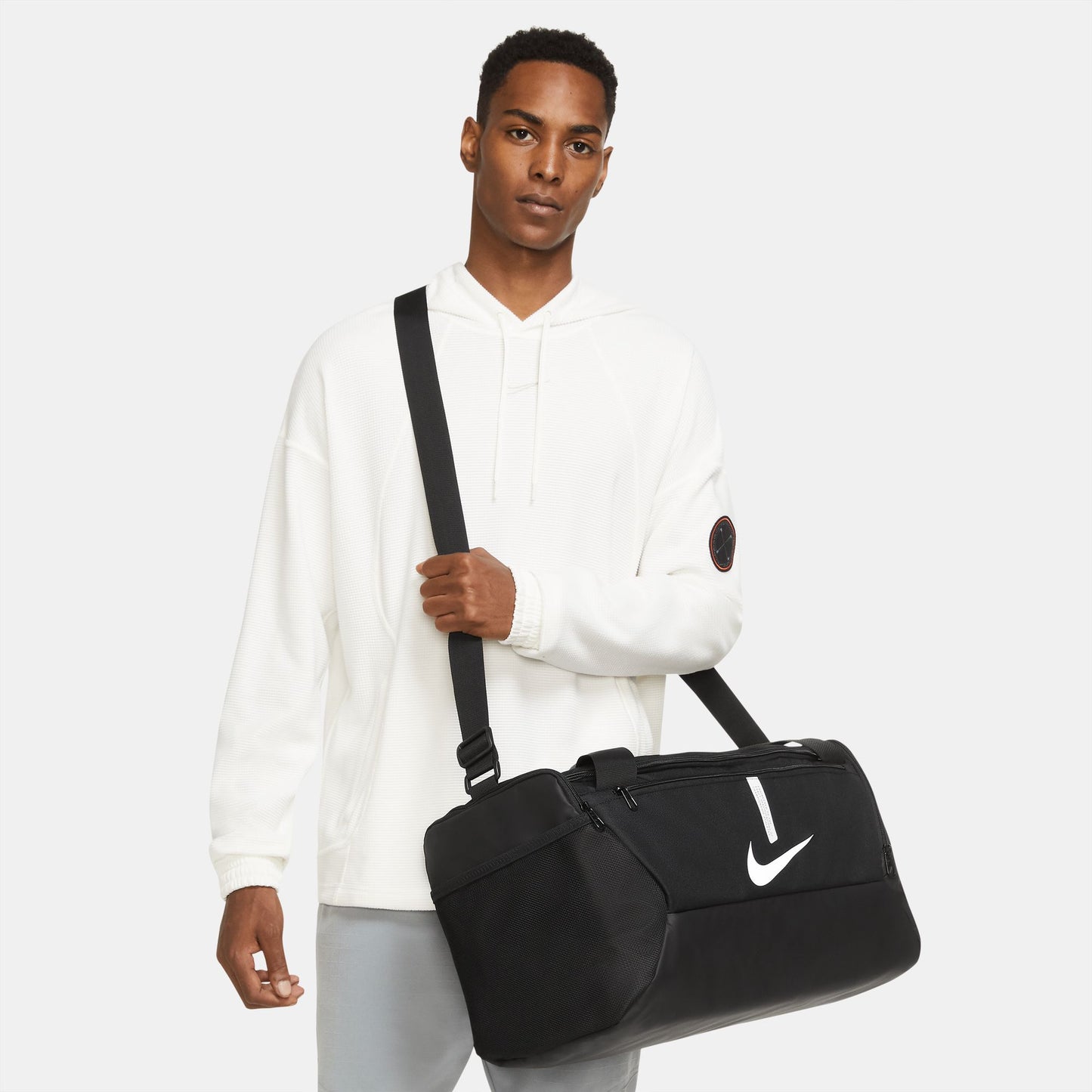 Nike Academy Team - Soccer Duffel Bag (Small, 41L) - Black