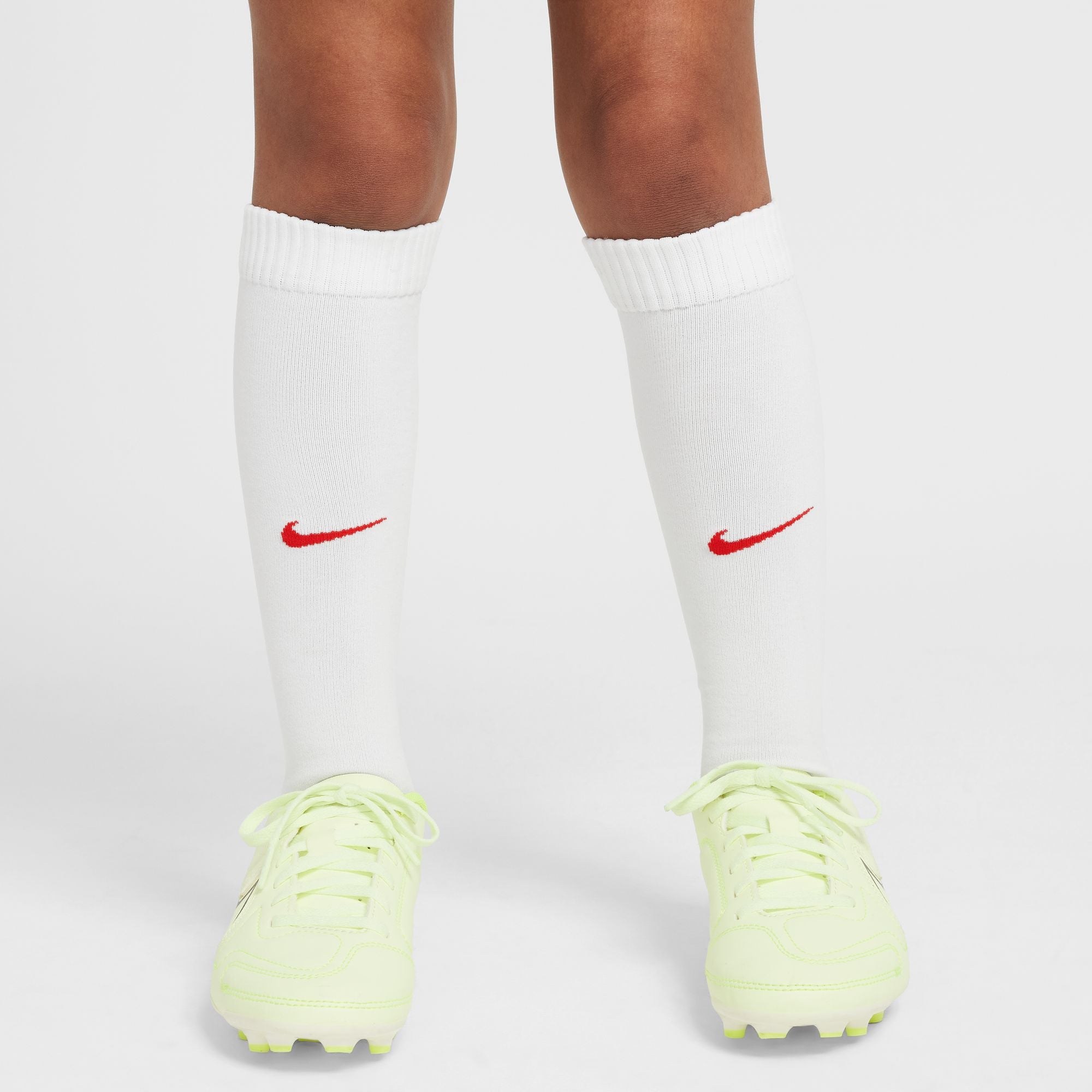 England 2025/26 Stadium Home Little Kids' Nike Soccer Replica 3-Piece Kit