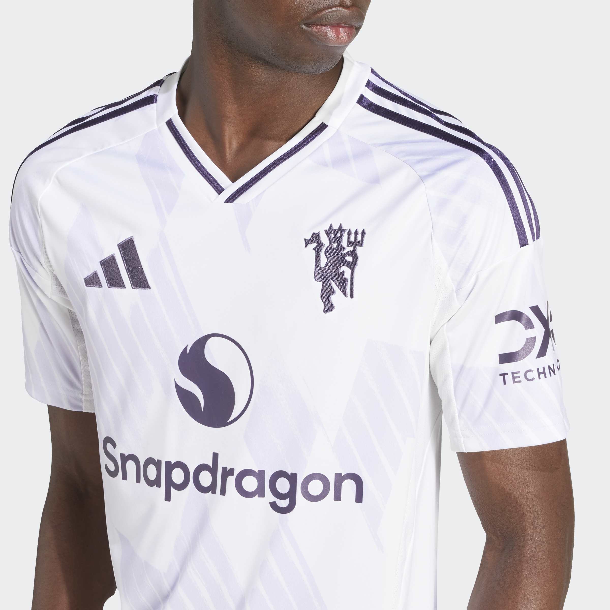 Manchester United 2025/26 Away Straight Fit Stadium Jersey