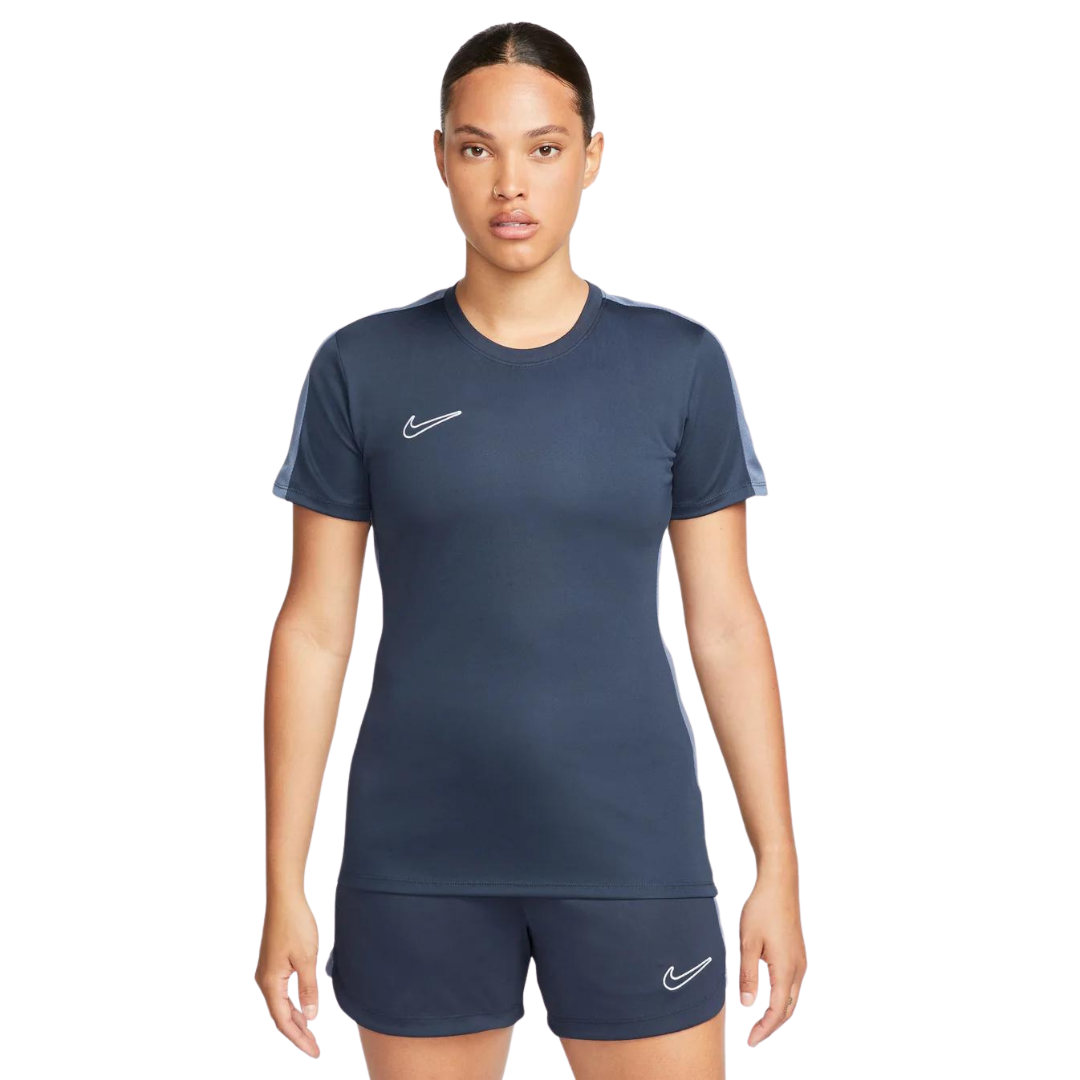Camiseta de entrenamiento Nike Dri FIT Academy para mujer
