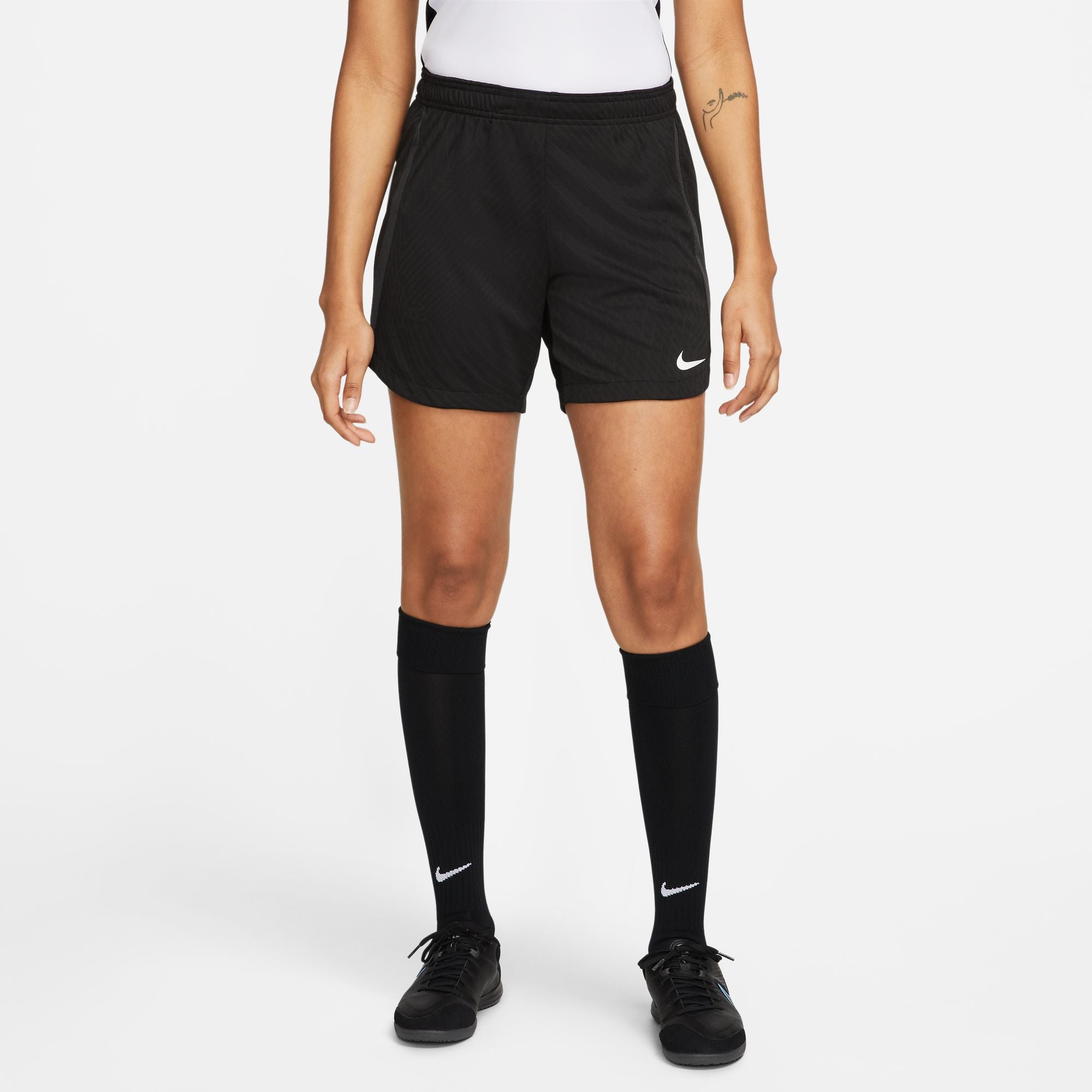 Pantalón corto de fútbol Nike Dri-FIT Strike para mujer