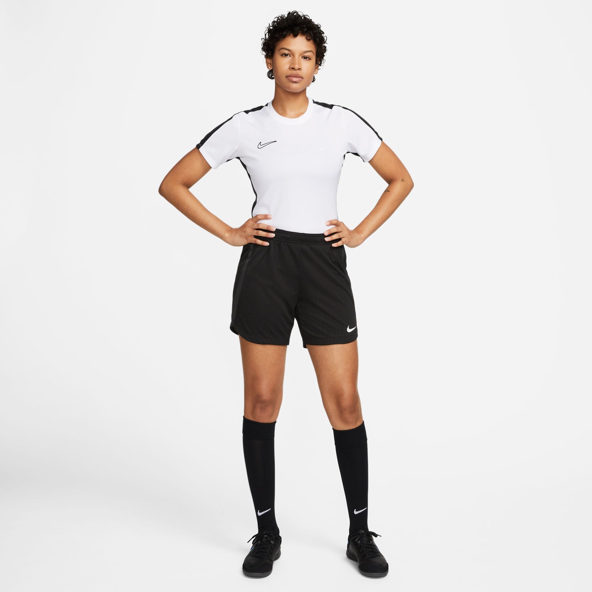 Nike Dri-FIT Strike voetbalshort voor dames