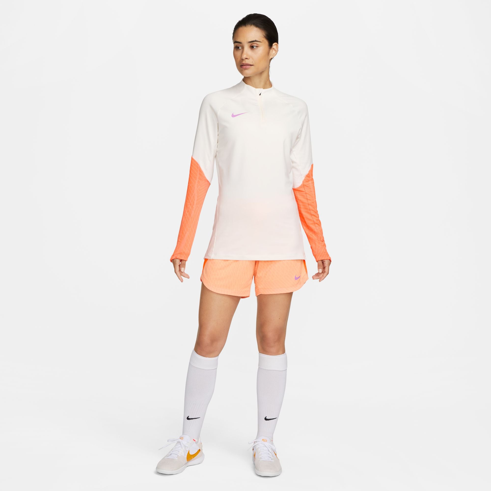 Camiseta de entrenamiento de manga larga para mujer Nike Dri-FIT Strike