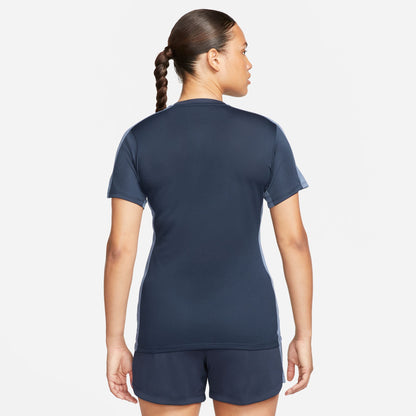 Camiseta de entrenamiento Nike Dri-FIT Academy para mujer