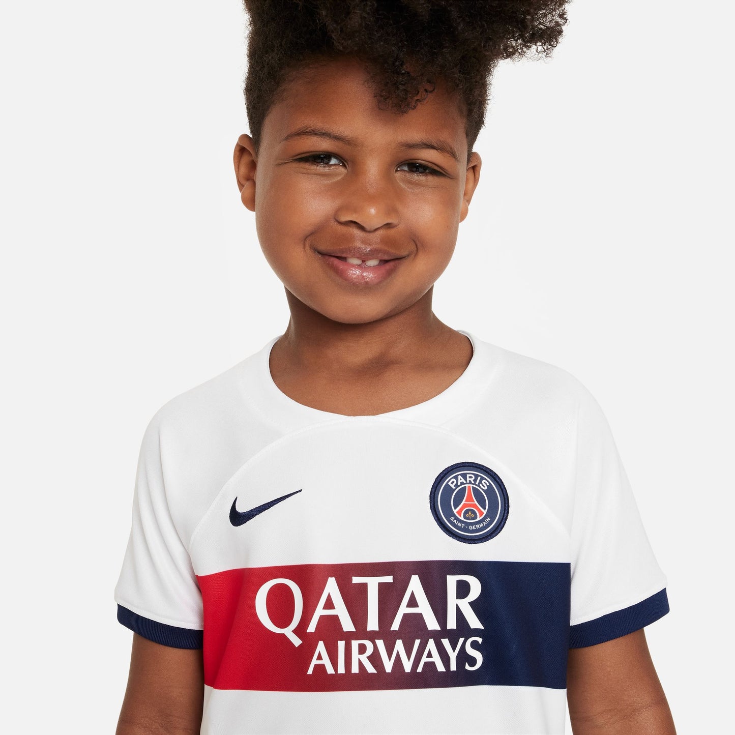 Equipación Nike Dri-FIT de 3 piezas para niño pequeño Paris Saint-Germain 23/24 visitante