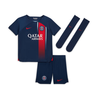 Equipación Nike Dri-FIT de 3 piezas para niño pequeño local Paris Saint-Germain 23/24