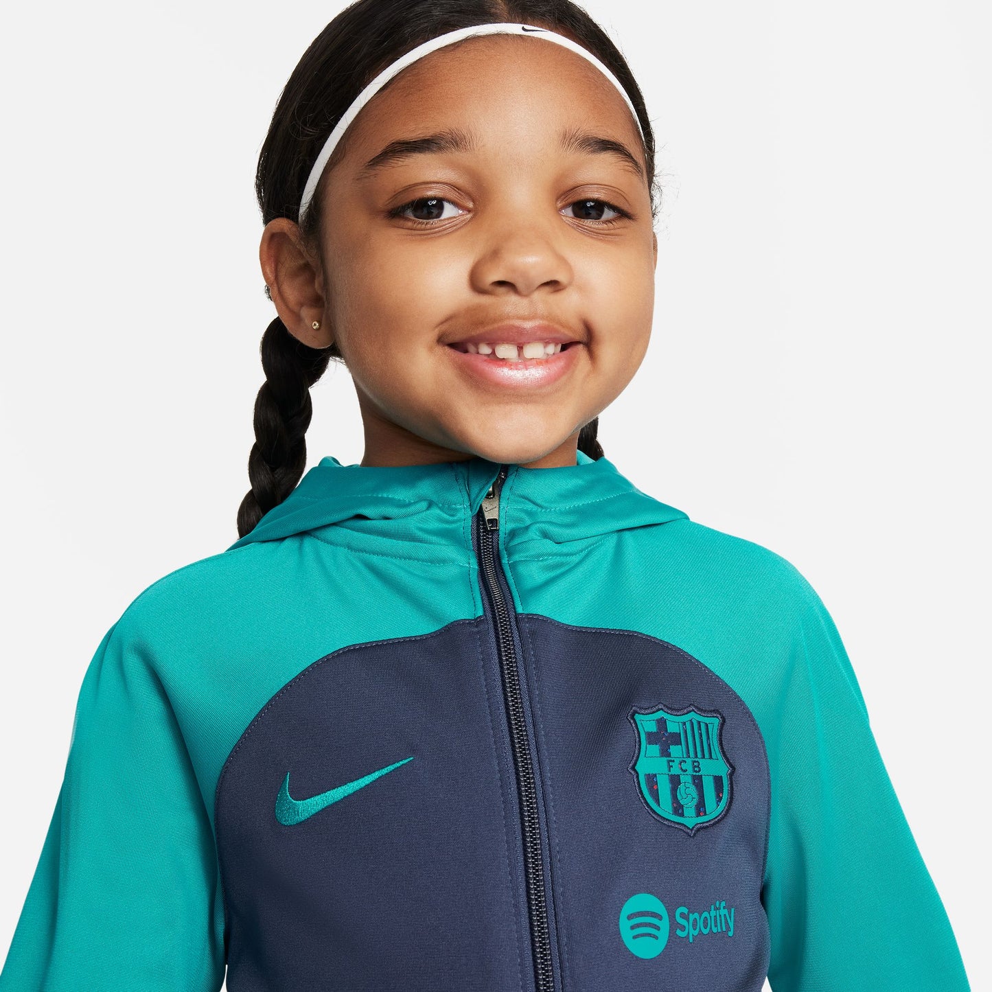 Chándal de fútbol con capucha Nike Dri-FIT para niños pequeños de la tercera equipación del Barcelona 23/24