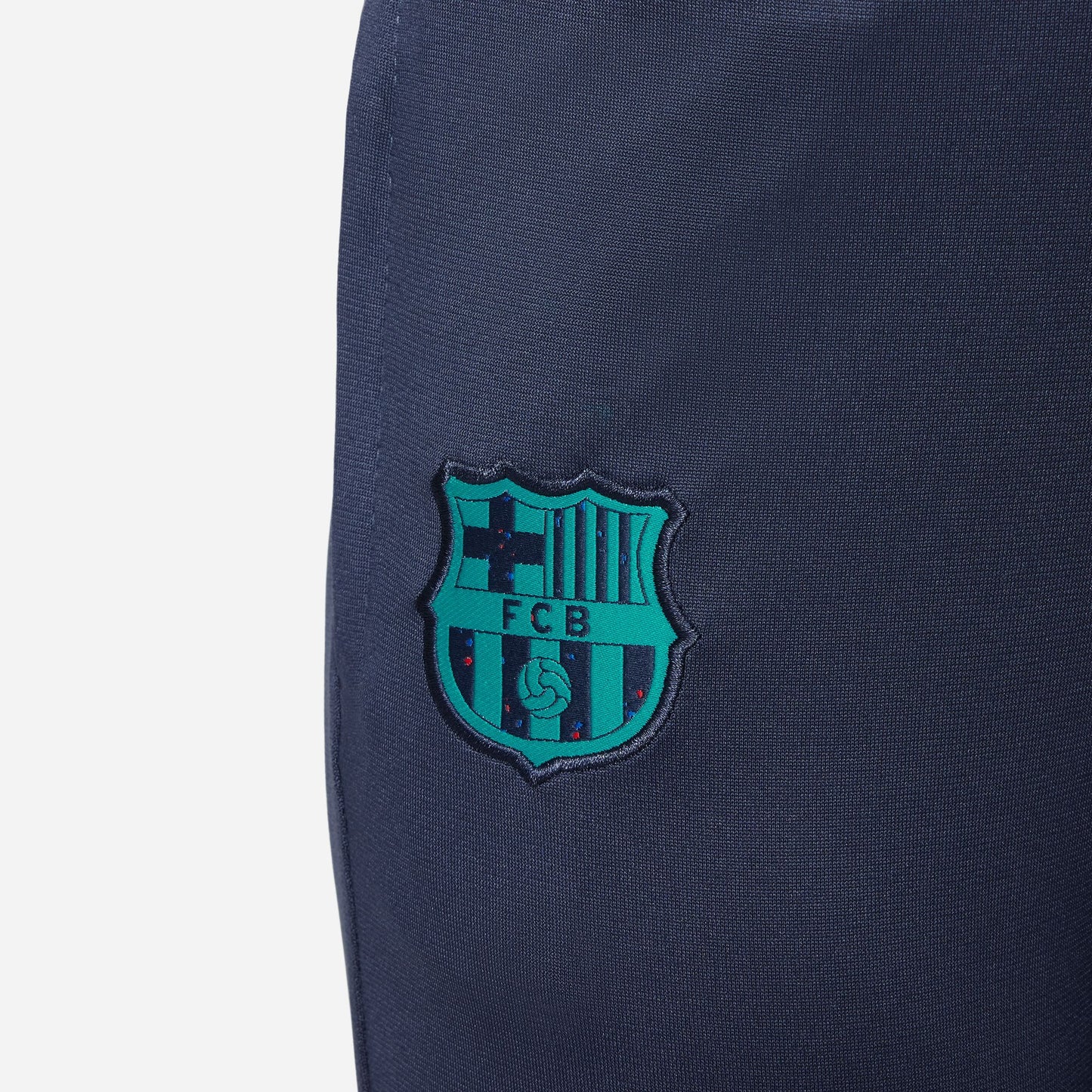 Chándal de fútbol con capucha Nike Dri-FIT para niños pequeños de la tercera equipación del Barcelona 23/24