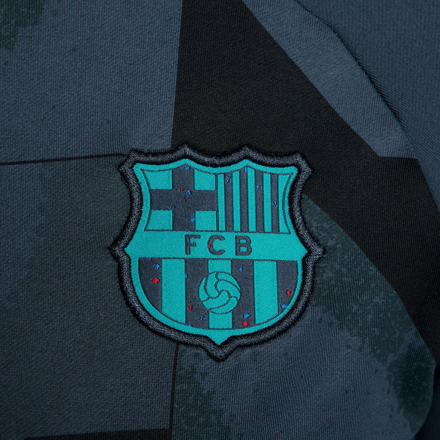 Barcelona derde 23/24 gebogen Nike Dri-FIT voetbal pre-match drilltop