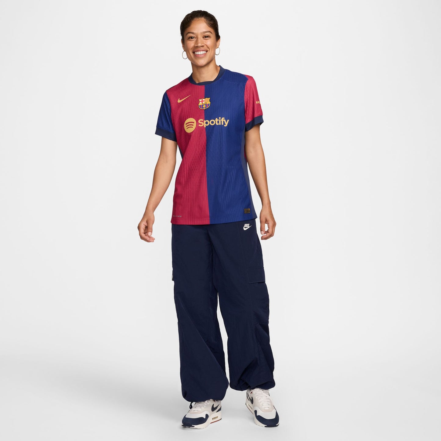 Barcelona 23/24 thuisshirt met gebogen pasvorm Nike stadionshirt