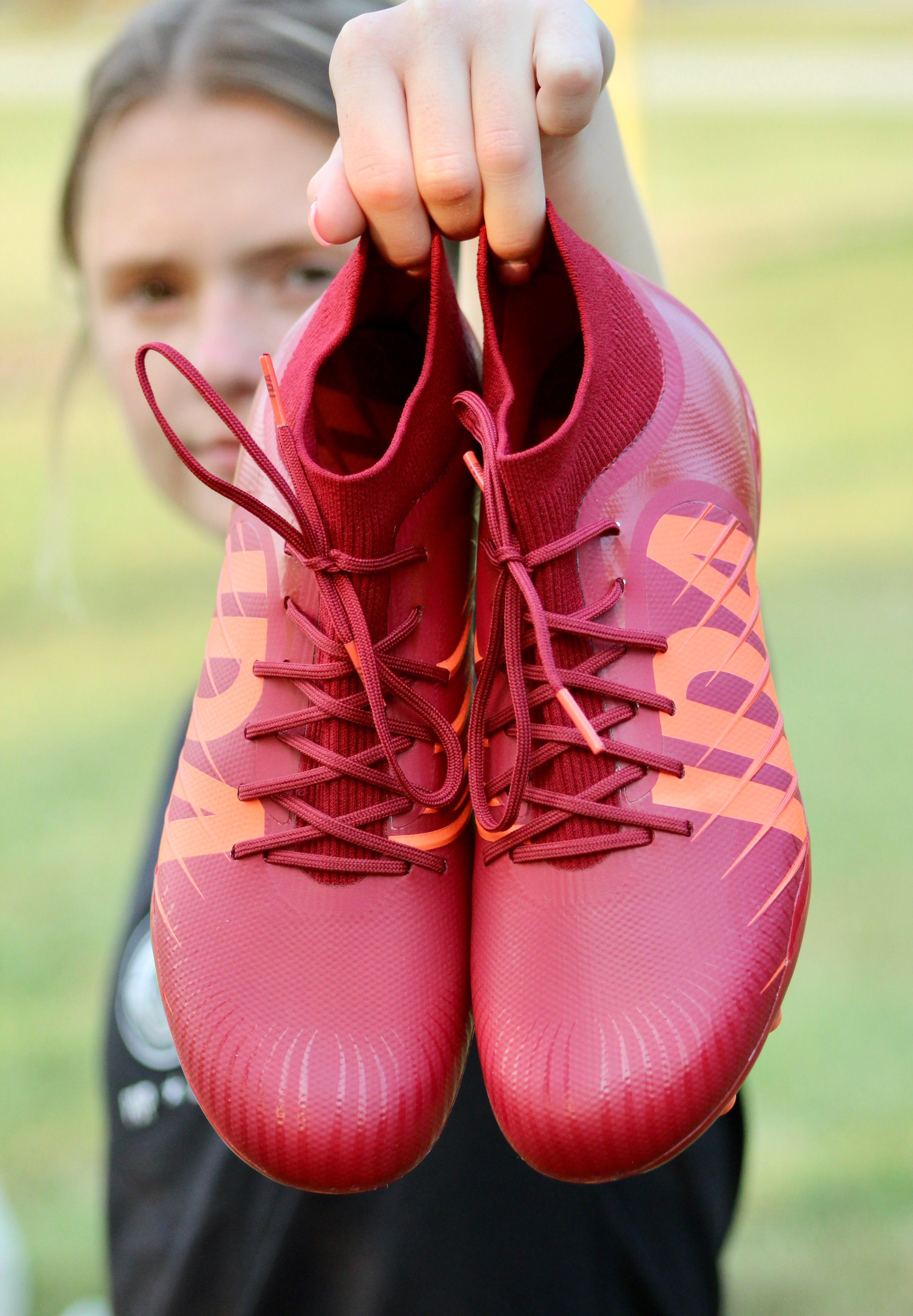 Burgundy nike soccer cleats best sale