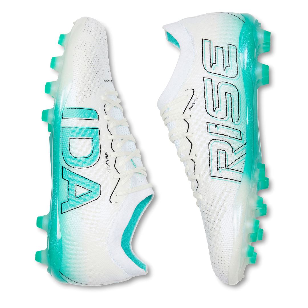 Soccer cleats outlet