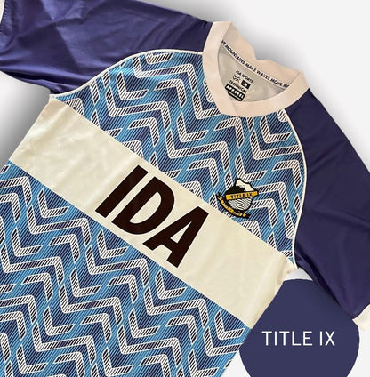 Camiseta conmemorativa del Título IX de IDA